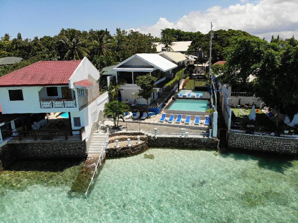 Pescadores Suites Moalboal Exteriér fotografie
