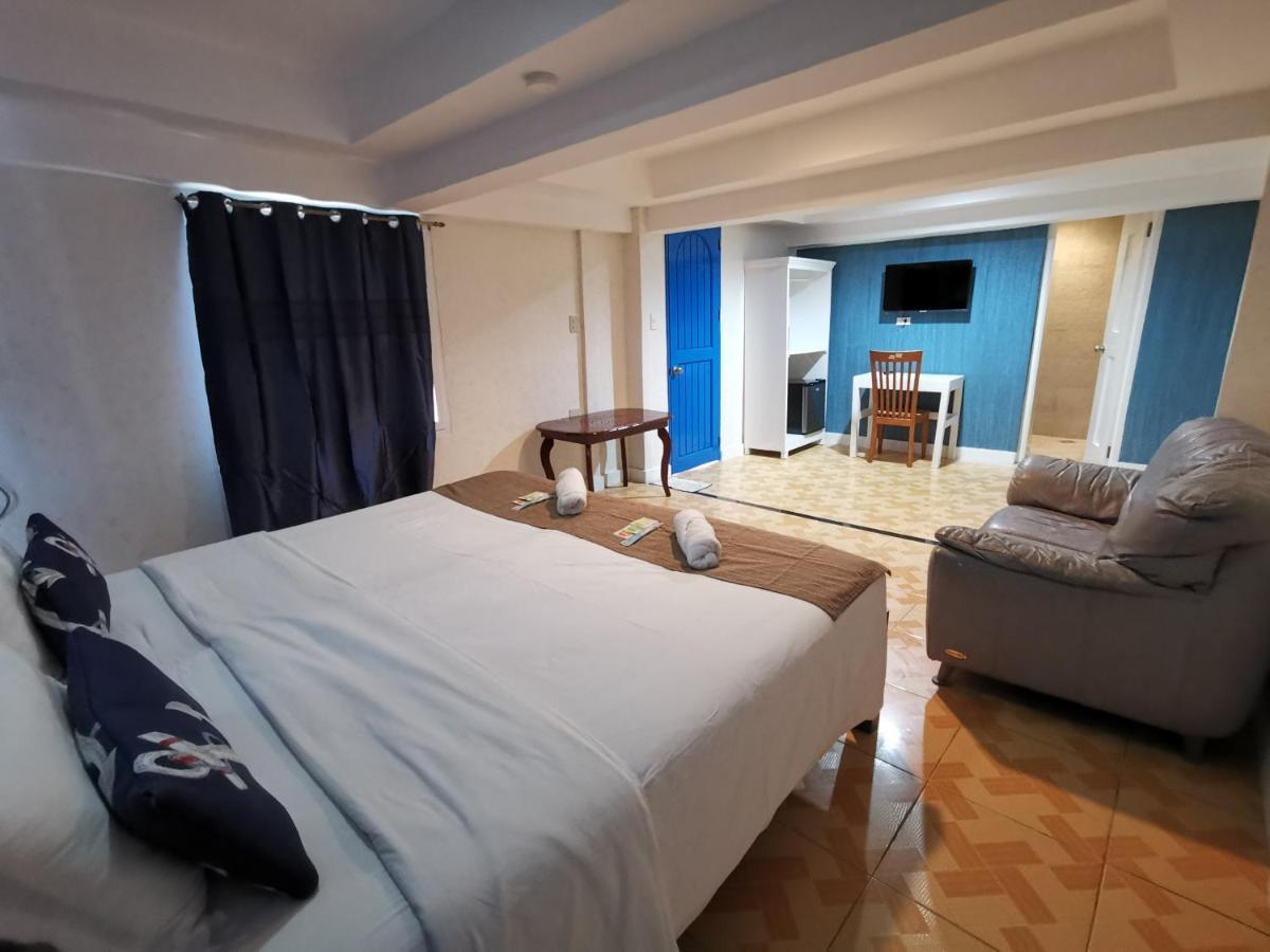 Pescadores Suites Moalboal Exteriér fotografie