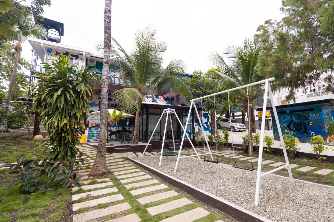 Pescadores Suites Moalboal Exteriér fotografie
